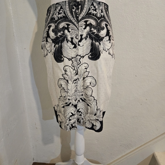 New York & Company Black and White Pencil Skirt Size 0 - Picture 2 of 6